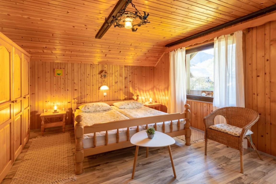 Apartment And Room Mateja Kovacic Bohinj Exterior photo